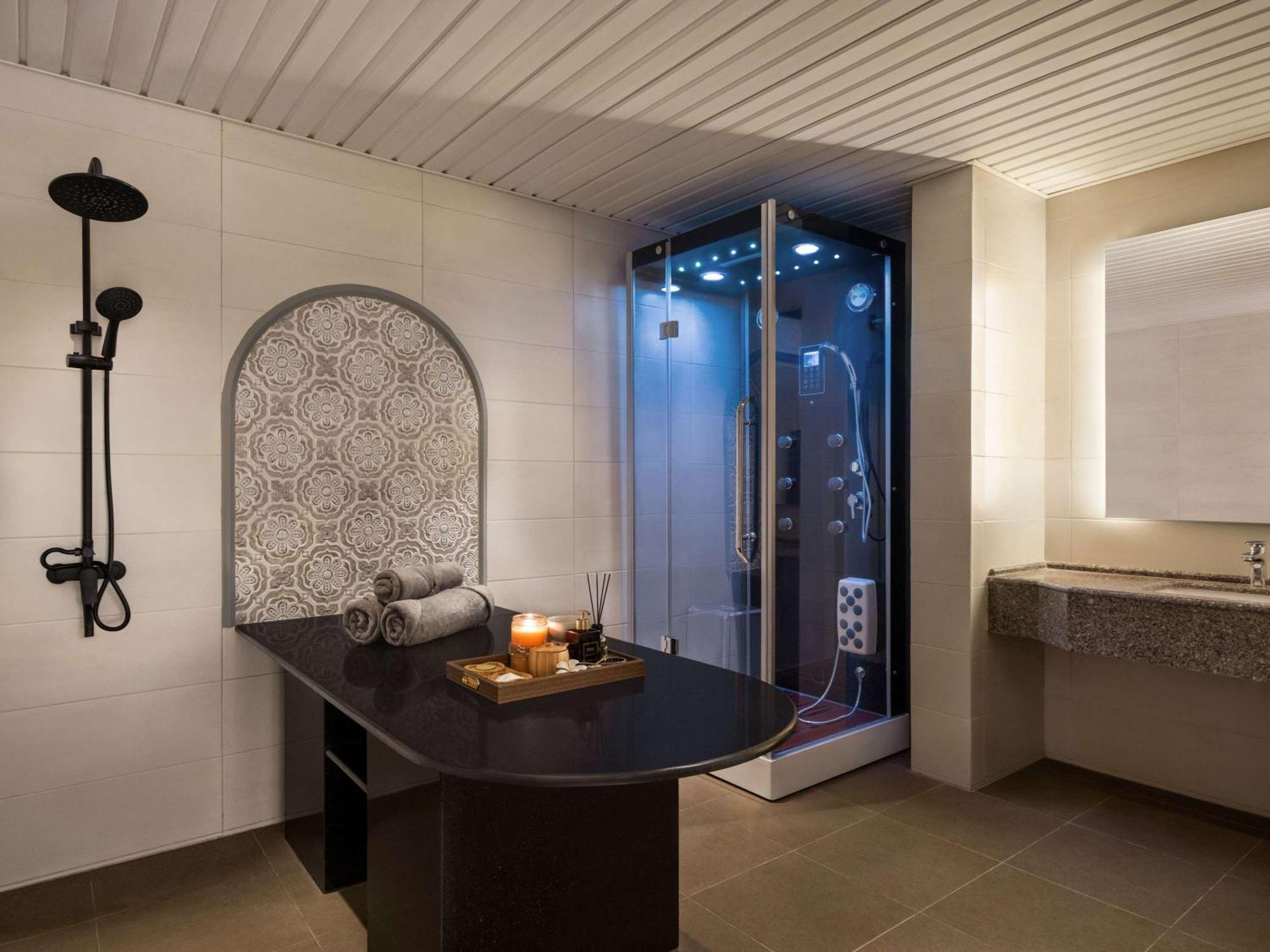 Mercure 4*